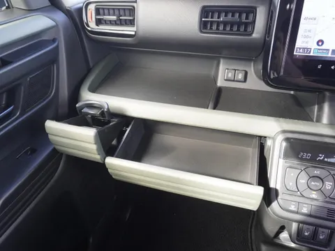 Suzuki Spacia Gear