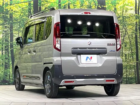 Suzuki Spacia Gear