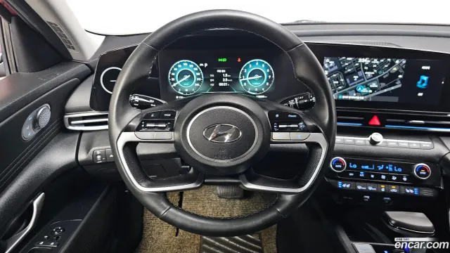 Hyundai Elantra (Avante)