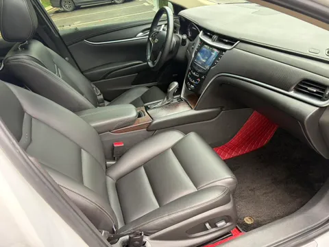 Cadillac XTS
