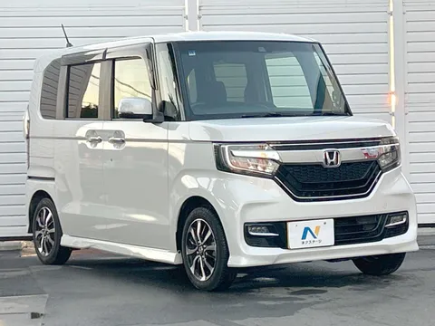 Honda N-BOX Custom
