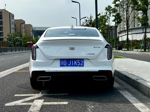 Cadillac CT4