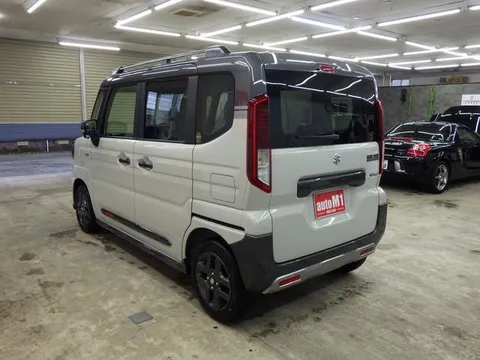 Suzuki Spacia Gear