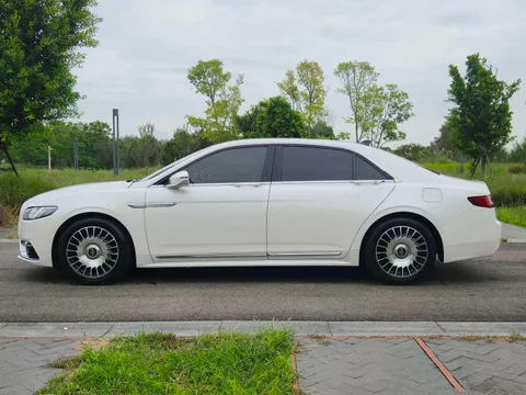 Lincoln Continental