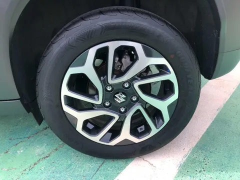 Suzuki Fronx