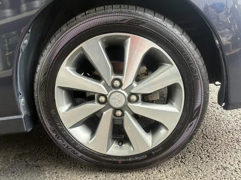 Mitsubishi eK Space Custom