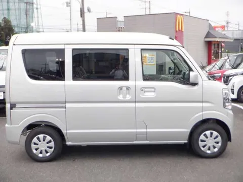 Nissan Clipper
