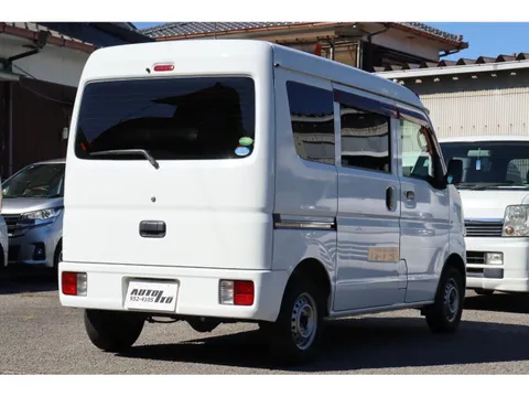 Mitsubishi Minicab Van