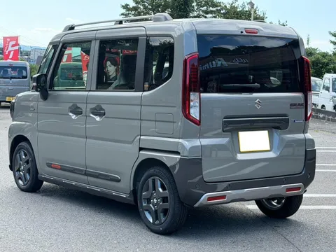 Suzuki Spacia Gear