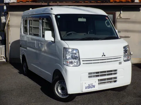Mitsubishi Minicab Van