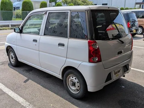 Subaru Pleo