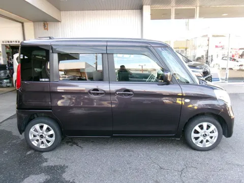 Suzuki Spacia