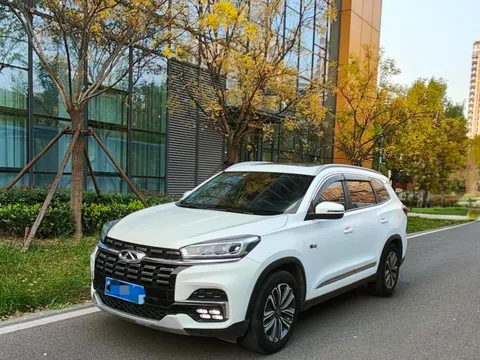 Chery Tiggo 8