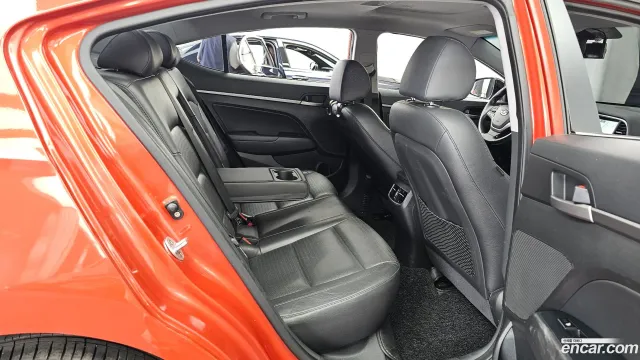 Hyundai Elantra (Avante)