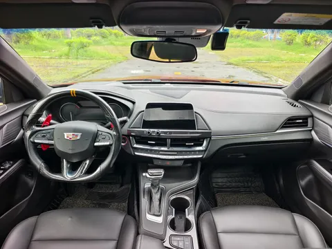 Cadillac CT4