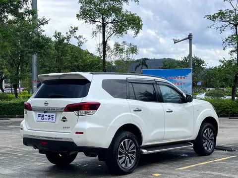 Nissan Terra