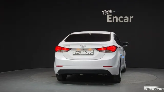 Hyundai Elantra (Avante)