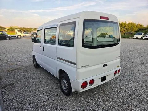 Mitsubishi Minicab Van