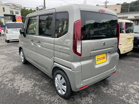 Suzuki Spacia