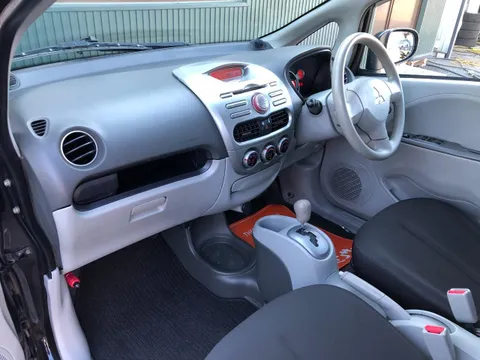 Mitsubishi I