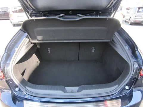 Mazda MAZDA3 Fastback
