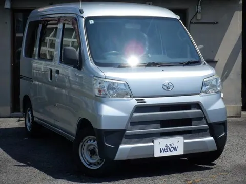 Toyota Pixis Van