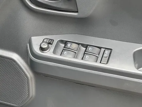 Toyota Pixis Mega