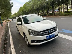 Venucia T70