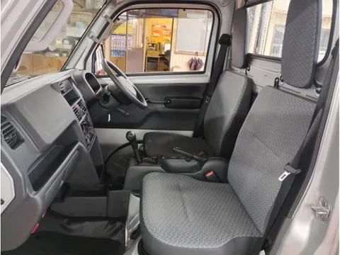 Nissan Clipper Truck