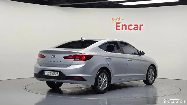 Hyundai Elantra (Avante)