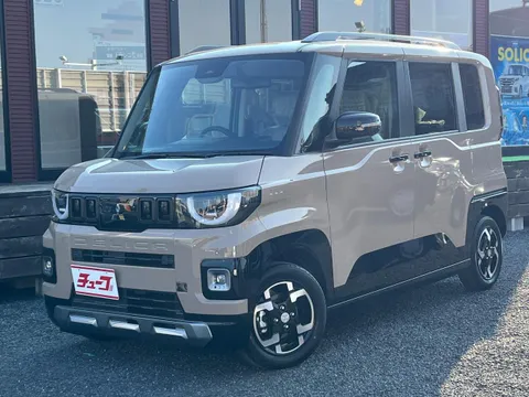 Mitsubishi Delica Mini