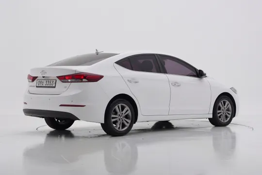 Hyundai Elantra (Avante)