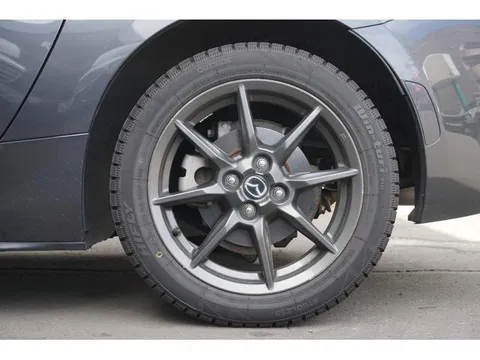 Mazda MX-5 (Roadster)