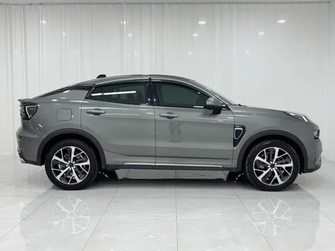 Lynk & Co Lynk & Co 05