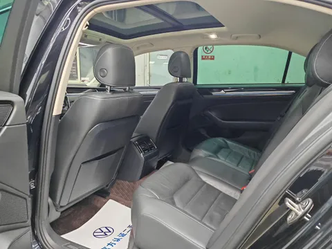 Volkswagen Phideon