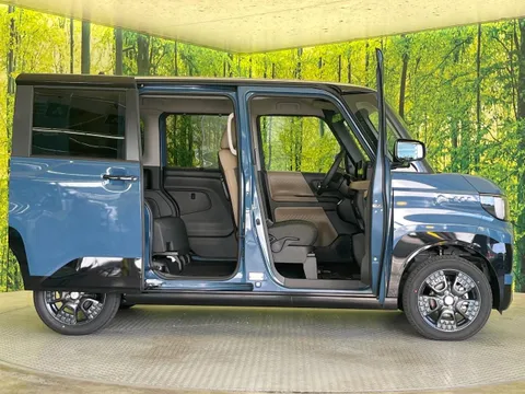 Mitsubishi Delica Mini