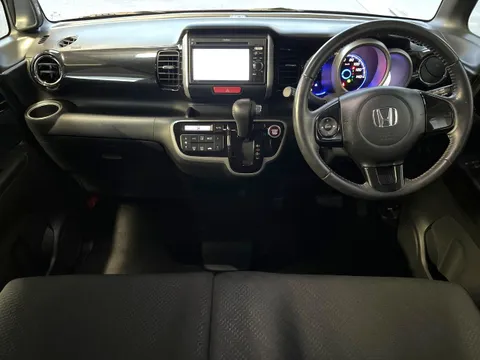 Honda N-BOX+ Custom