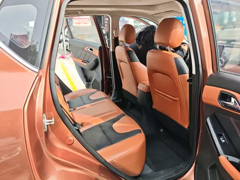 BAIC Senova X35
