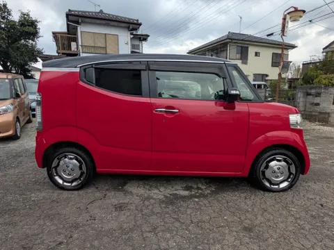Honda N-BOX Slash
