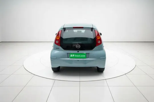 BYD F0