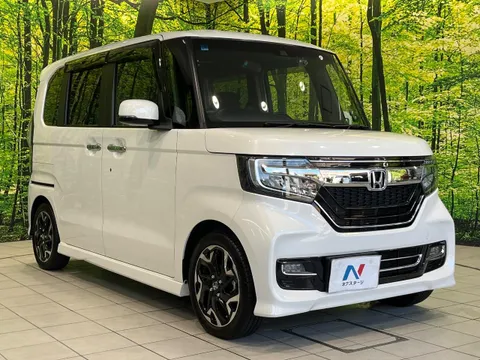 Honda N-BOX Custom
