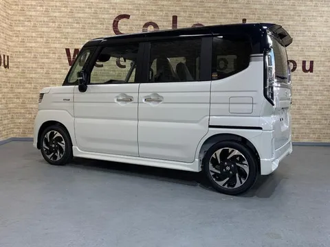 Suzuki Spacia Custom