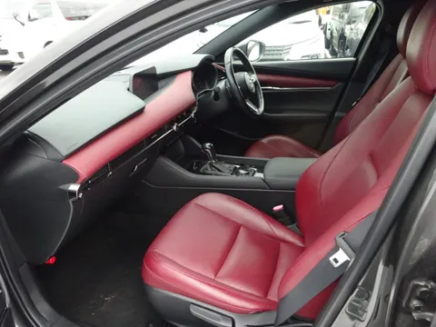Mazda MAZDA3 Fastback