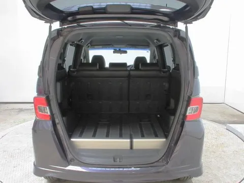 Honda Freed Spike
