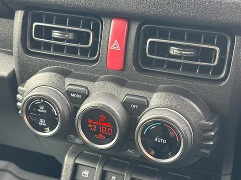 Suzuki Jimny Sierra