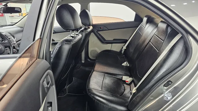 Kia Cerato (Forte)