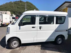 Mitsubishi Minicab Van