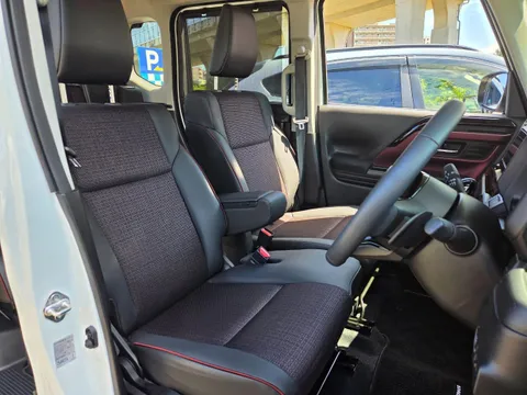 Suzuki Spacia Custom