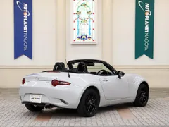 Mazda MX-5 (Roadster)