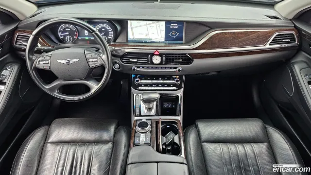 Genesis G90 (EQ900)